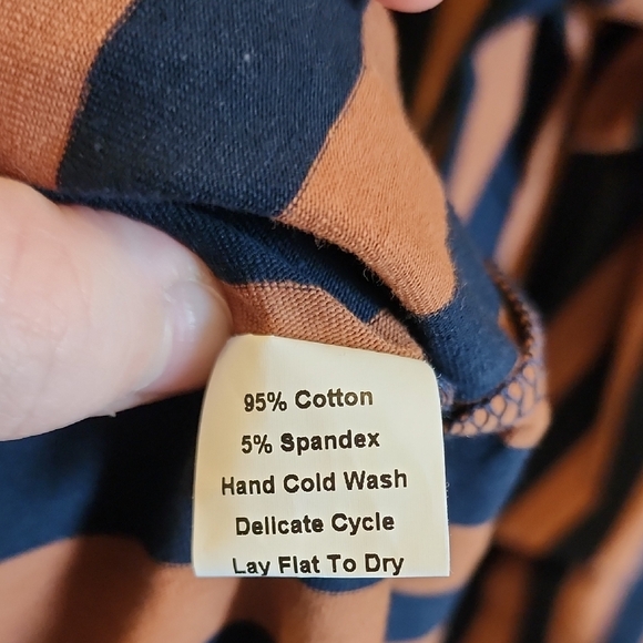 Striped Maxi Dress - Black and Brown - Picture 5 of 6